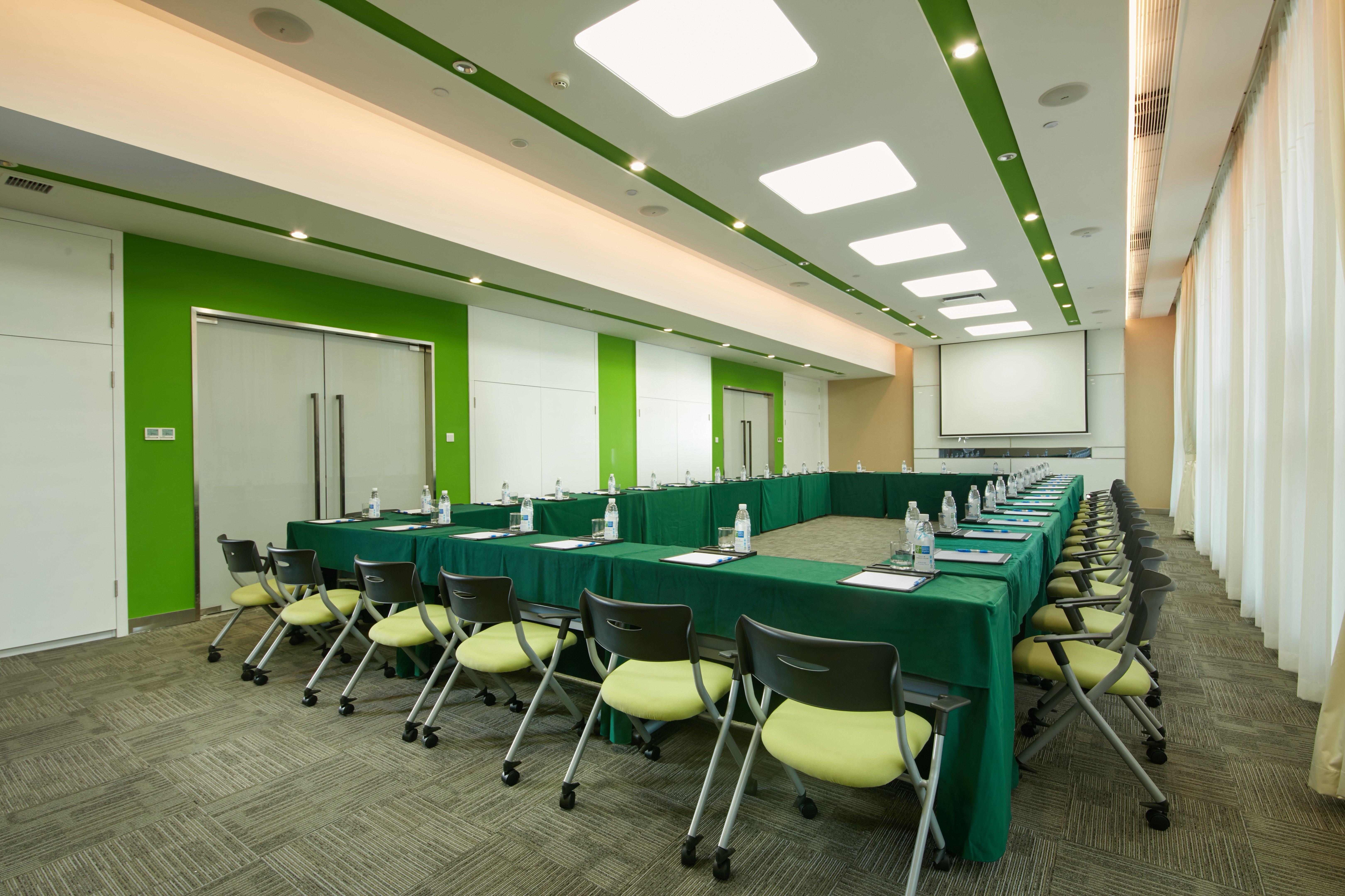 Holiday Inn Express Leshan City Square By Ihg High Speed Rail And Leshan Giant Buddha Екстериор снимка