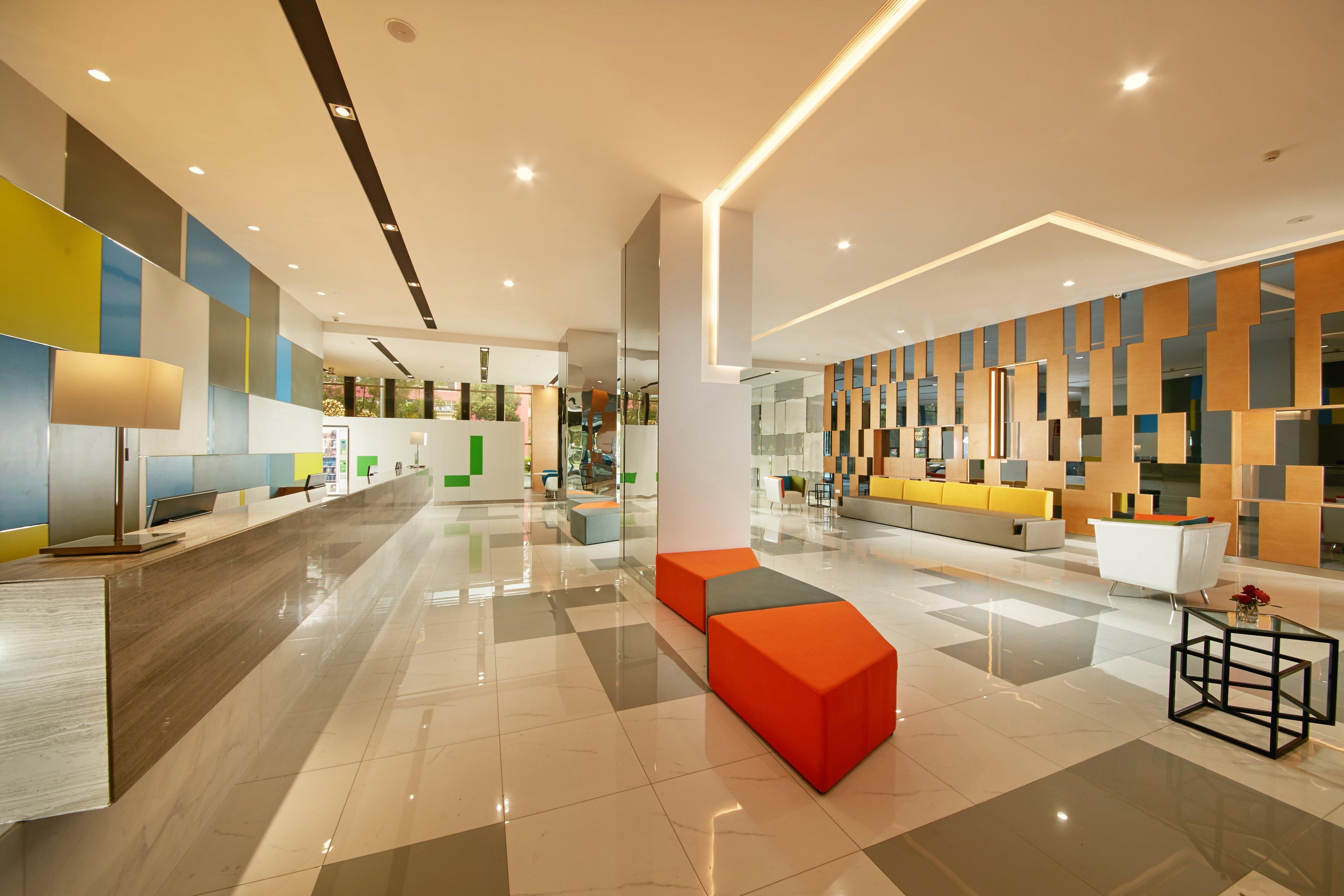 Holiday Inn Express Leshan City Square By Ihg High Speed Rail And Leshan Giant Buddha Екстериор снимка