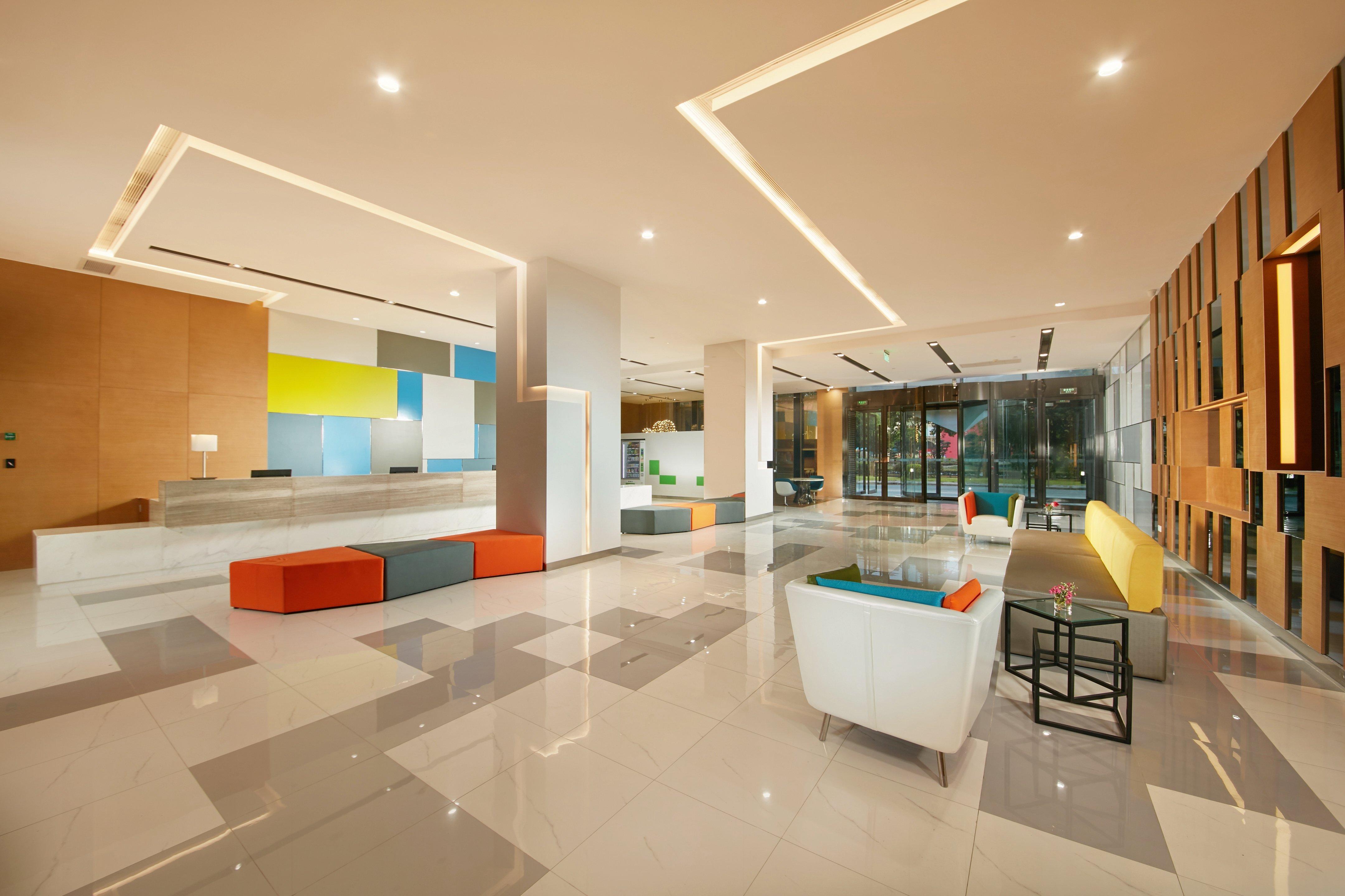 Holiday Inn Express Leshan City Square By Ihg High Speed Rail And Leshan Giant Buddha Екстериор снимка